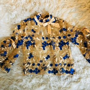 Chic Open Back Lace Blouse